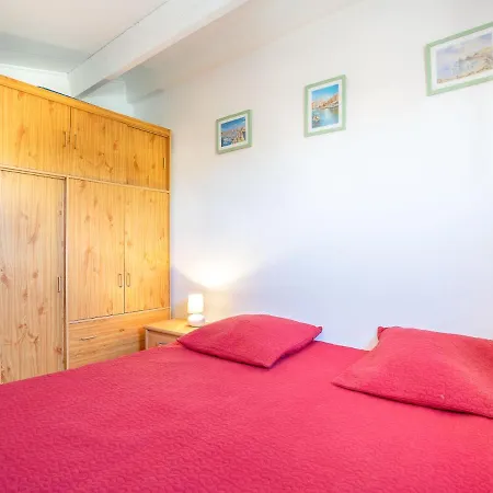 Le Jules Verne By Interhome *